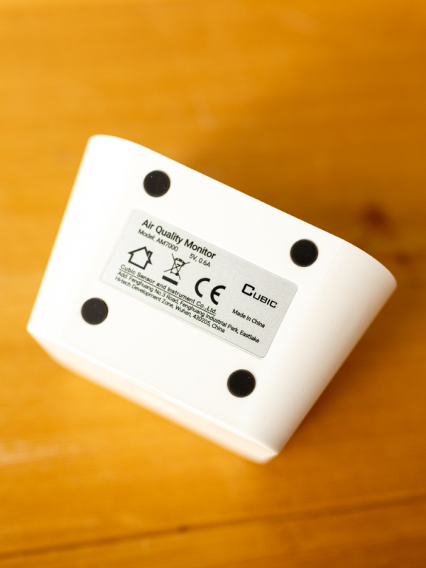 Cubic CO2 en fijnstof monitor met USB voeding inclusief temperatuur en vocht weergave op het display - CE keurmerk 